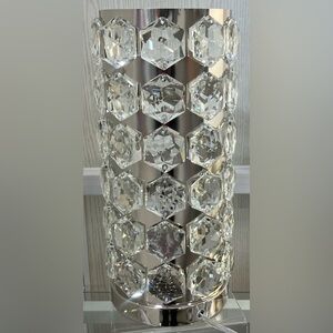 Nicole Miller Small Silver Crystal DIAMOND CUT table top lamp New